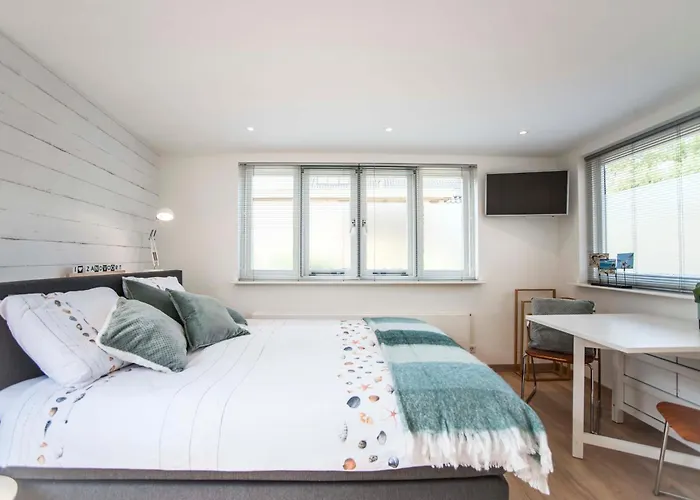 4 U With Private Parking ザントフォールト