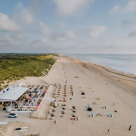 4 U With Private Parking