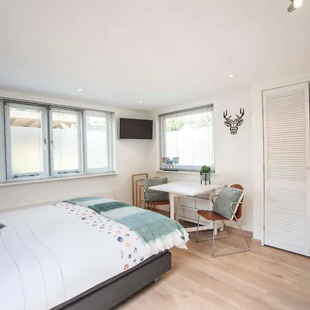 4 U With Private Parking Appartamento *